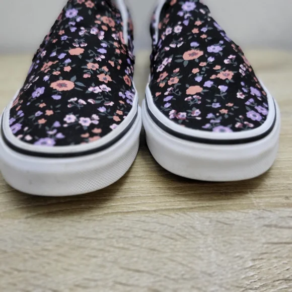 Vans Black and White Slip-On Sneakers - Picture 10 of 10